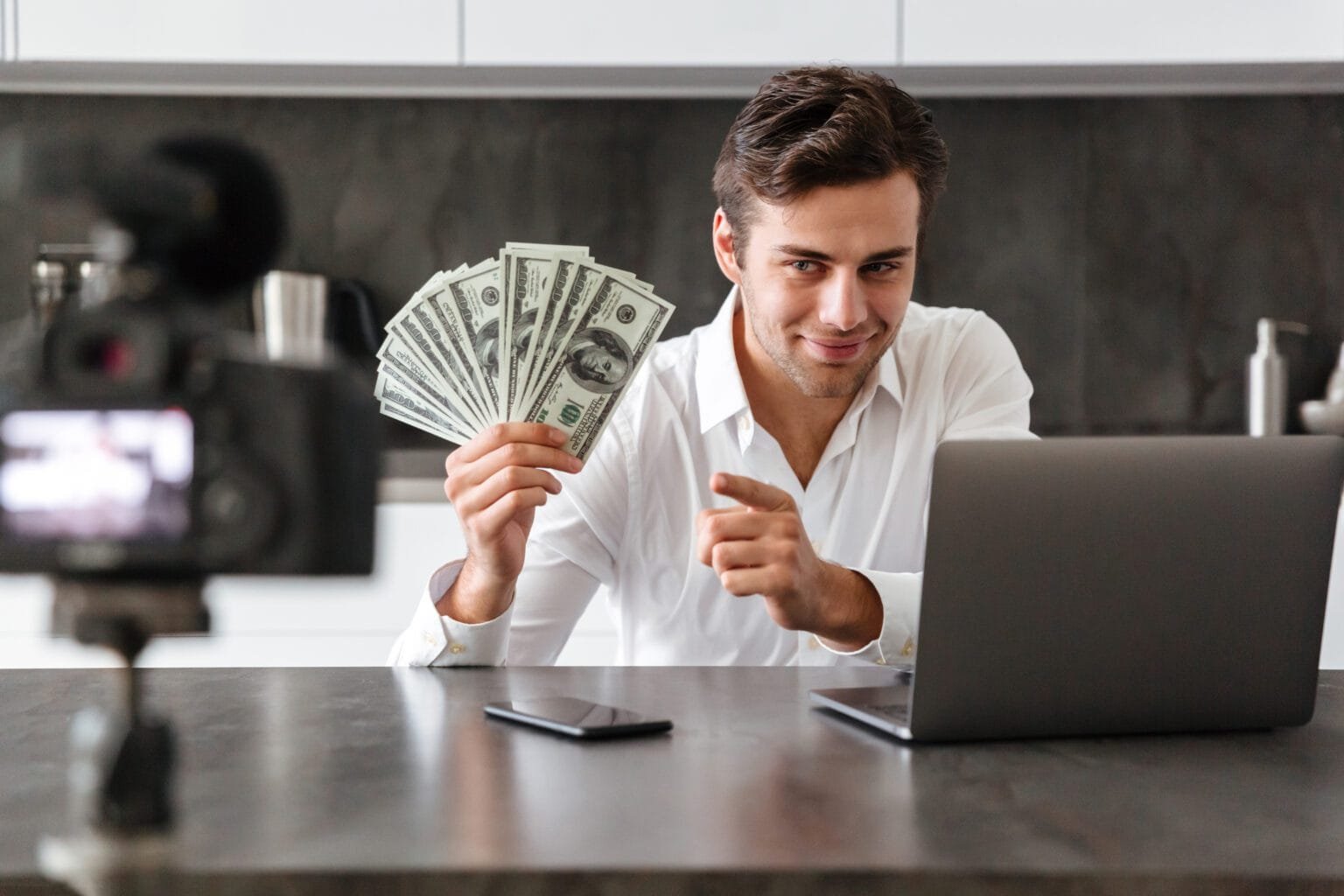 Best Way to Earn Money Online: Top Tips and Strategies